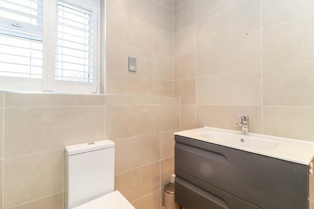 En-suite shower room