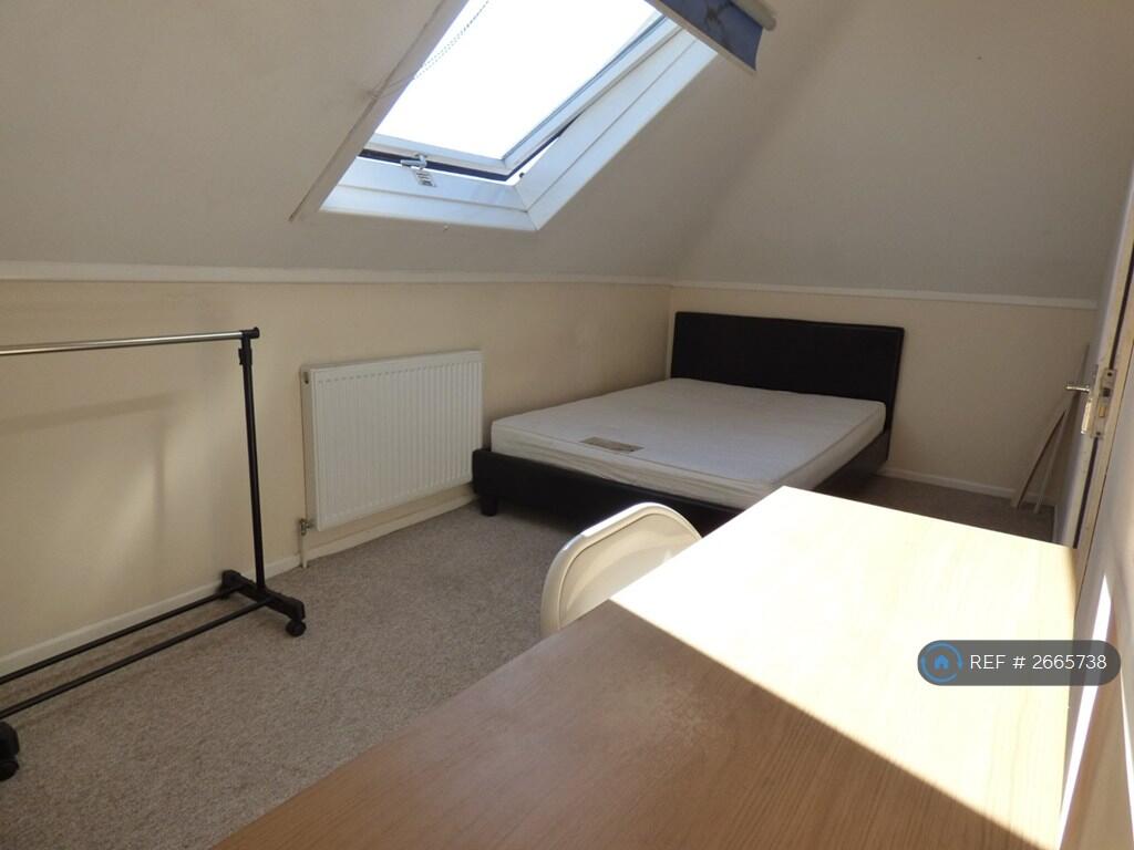 Double Bedroom 3