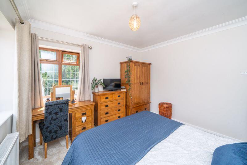 GROUND FLOOR BEDROOM 1