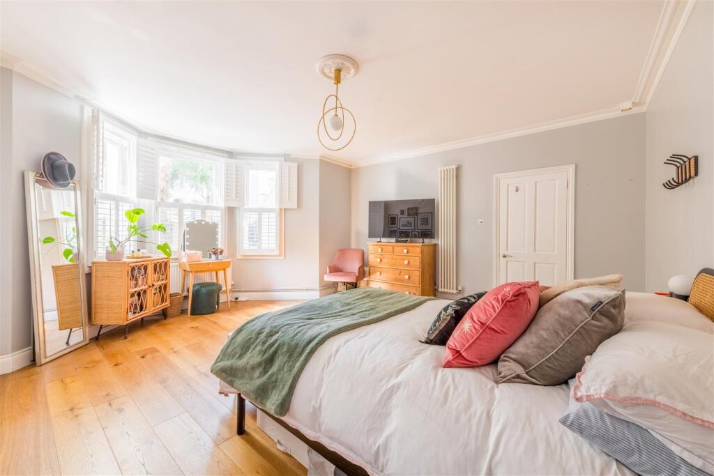 13a Clarendon Villas-19.jpg