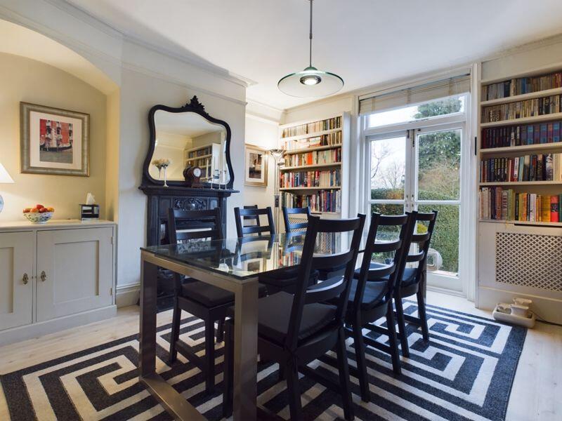 Dining room c
