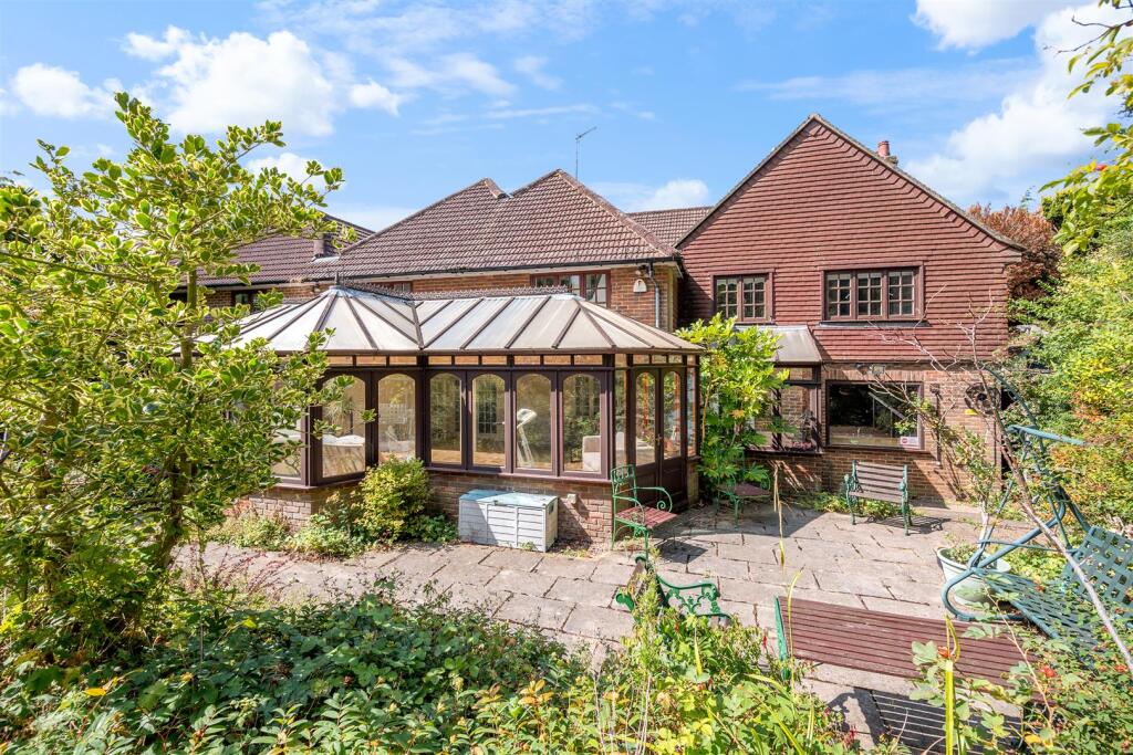 JASMINE HOUSE- (EX5).jpg