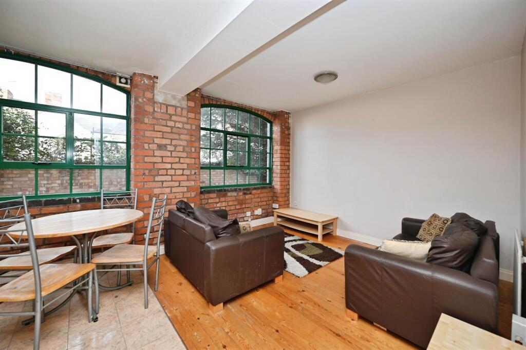 Kitchen/Diner/Lounge