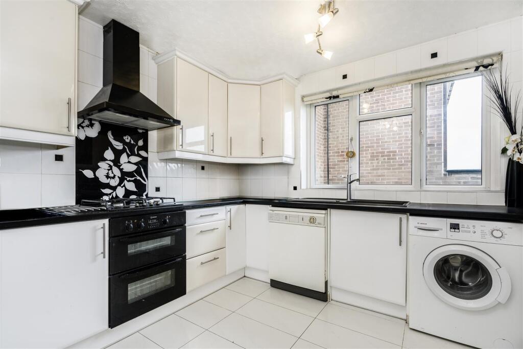 Davidson Frost-Wellings, DFW, Albermarle Park, Sta