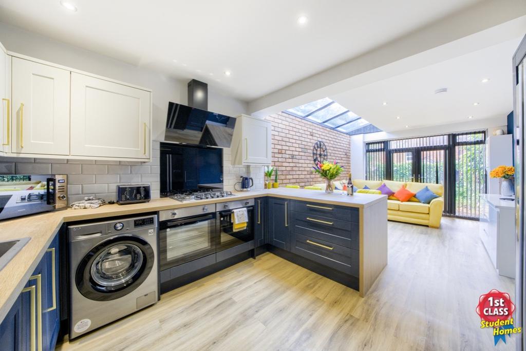 Living Room/ Kitchen