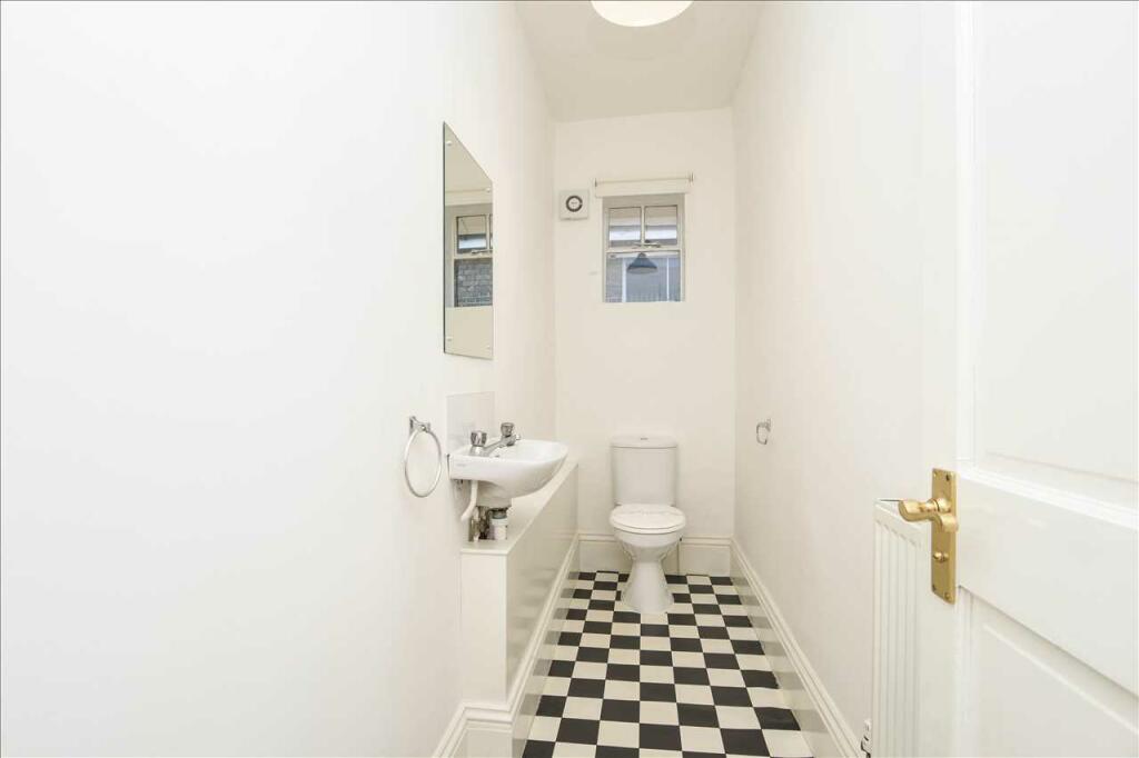 Cloakroom/WC