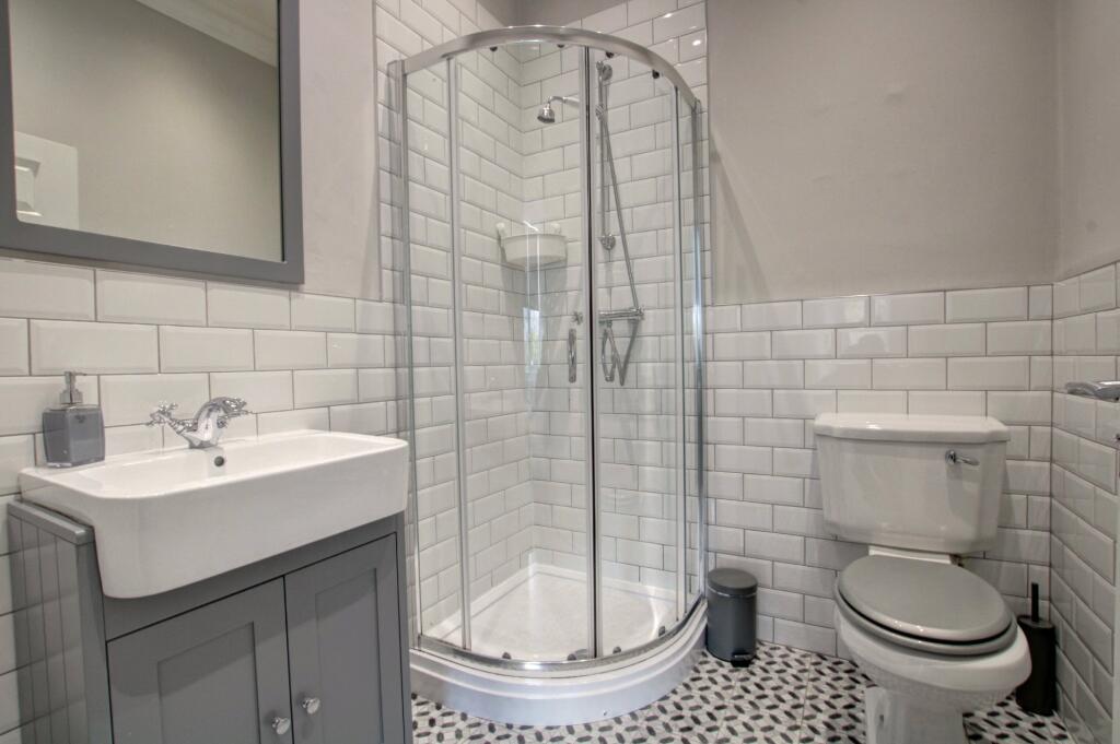 Ensuite