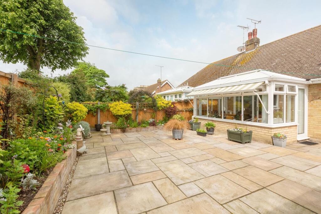 general 13 Anne Clos