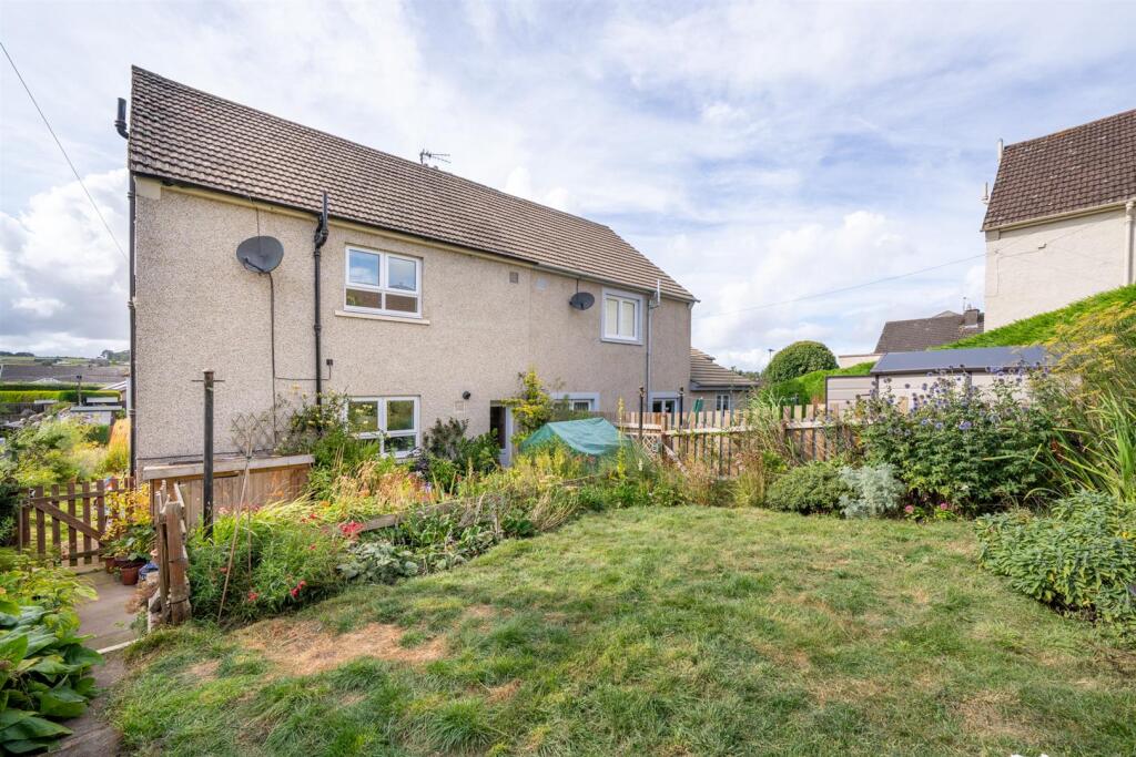 63 Howden_Road-18.jpg