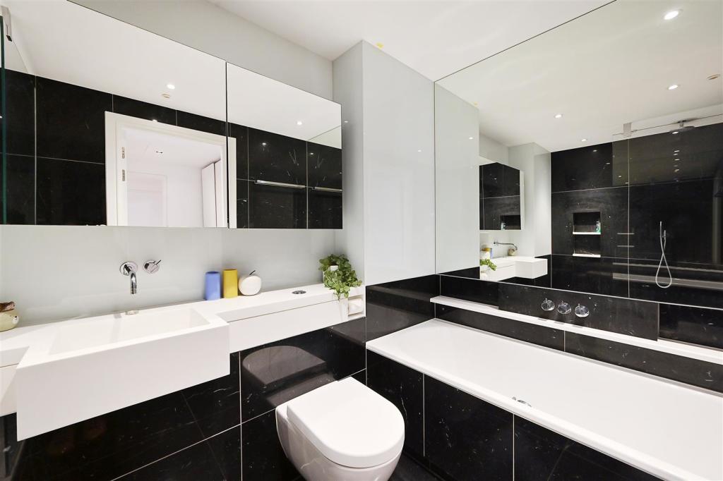 124-4-Riverlight-Quay (10).JPG