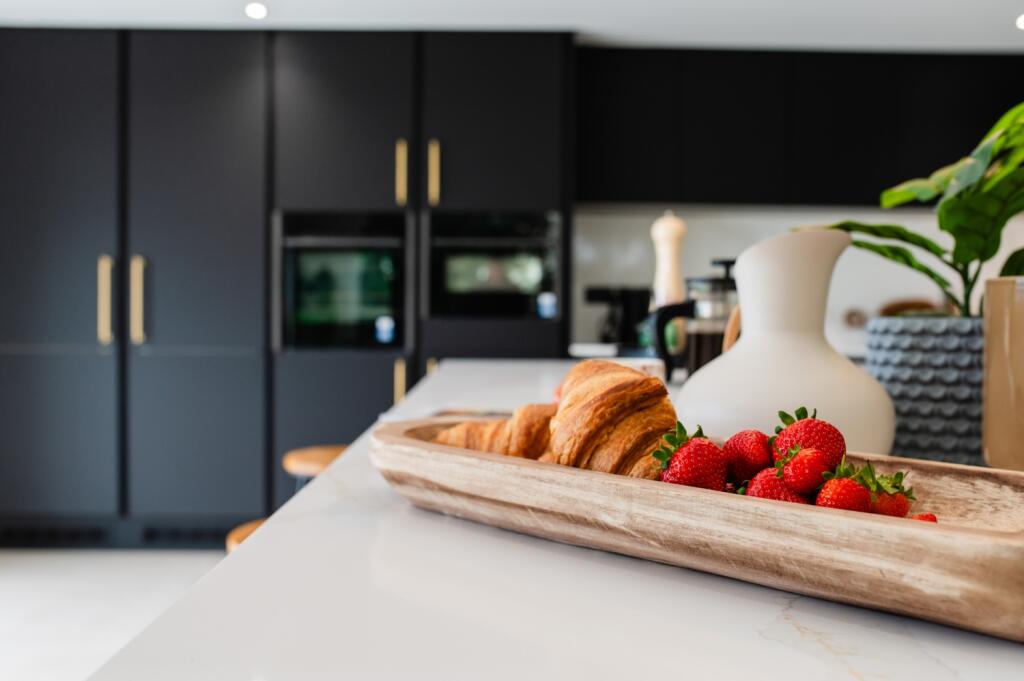 Award-winning Media team on EVERY Listing_37