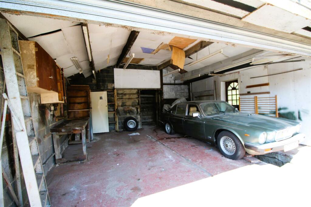Double Garage