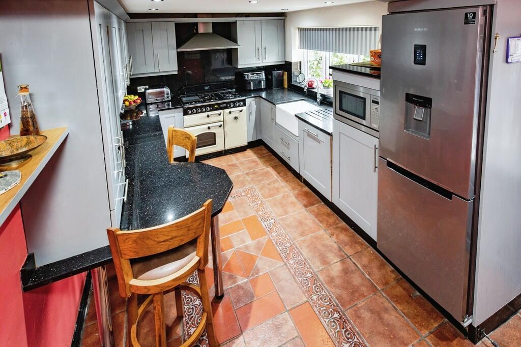 52e483e6-14 20Hil...