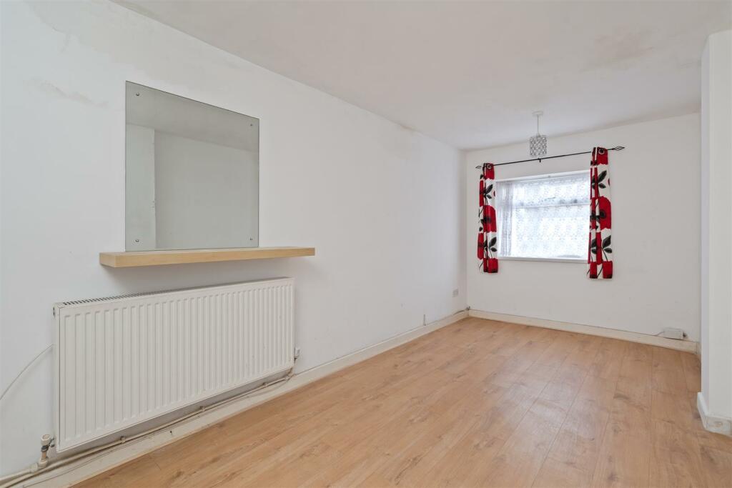 27 Olton Road, Shirley_13.jpg
