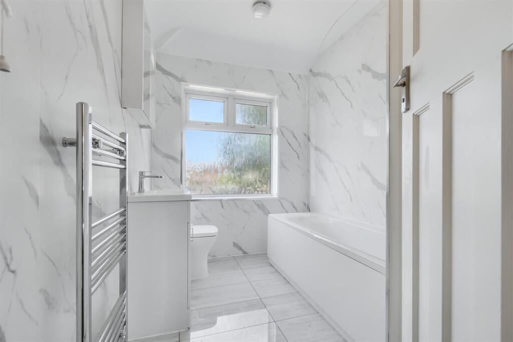 Bathroom.jpeg