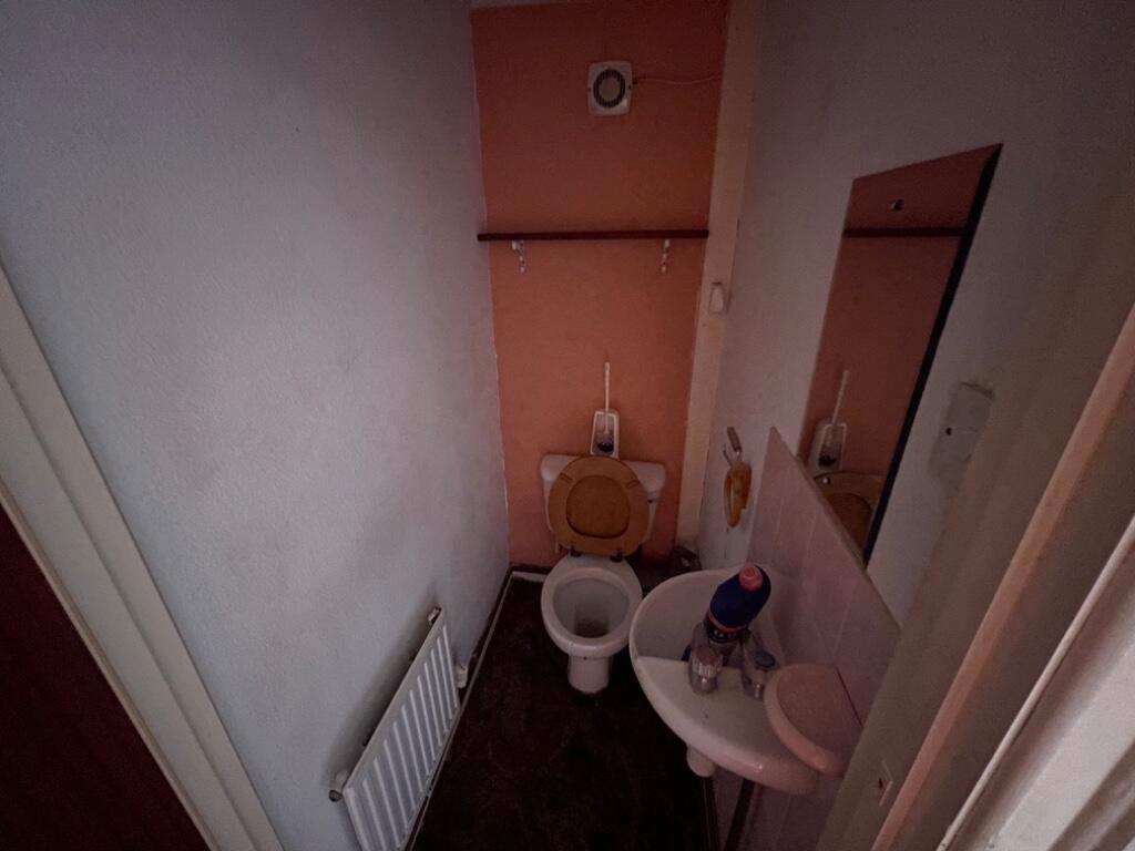 DOWNSTAIRS CLOAKROOM
