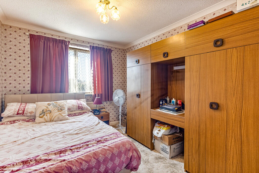 A11 - 2 The Paddo...