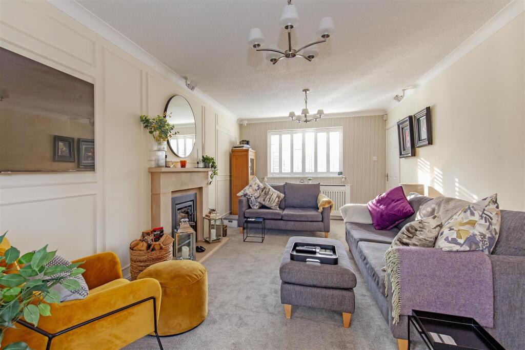 Reception Room-3.jpg