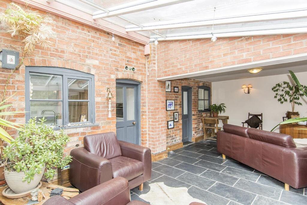 Garden Room (Photo 2)