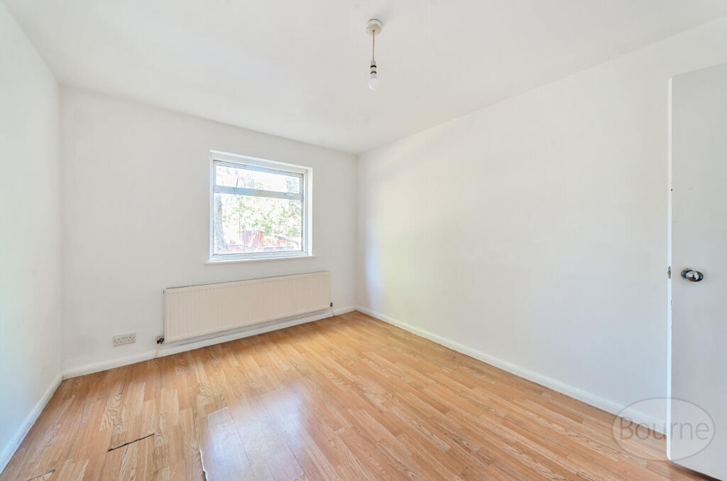 8c7189ff-6b20-493...