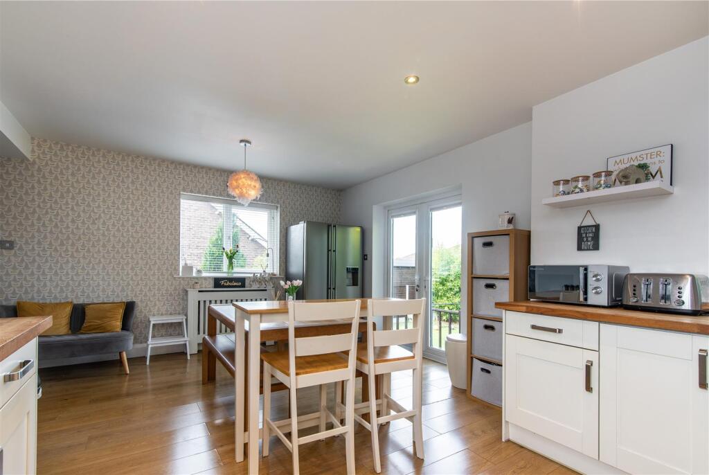 Kitchen/dining/family