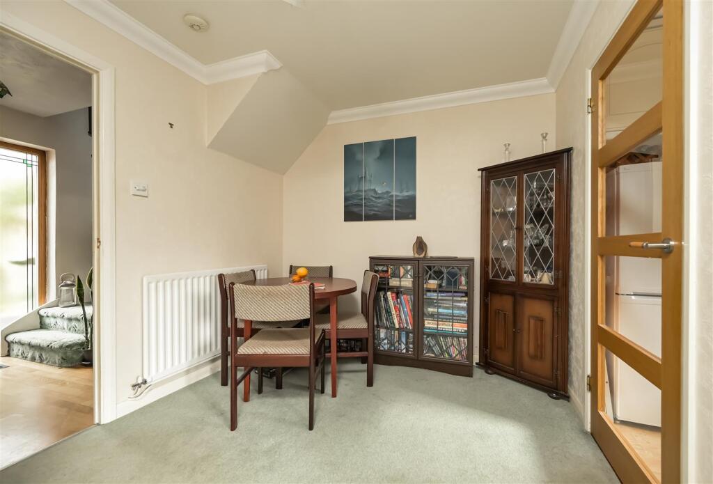 2 Cormorant Close 4-1.jpeg