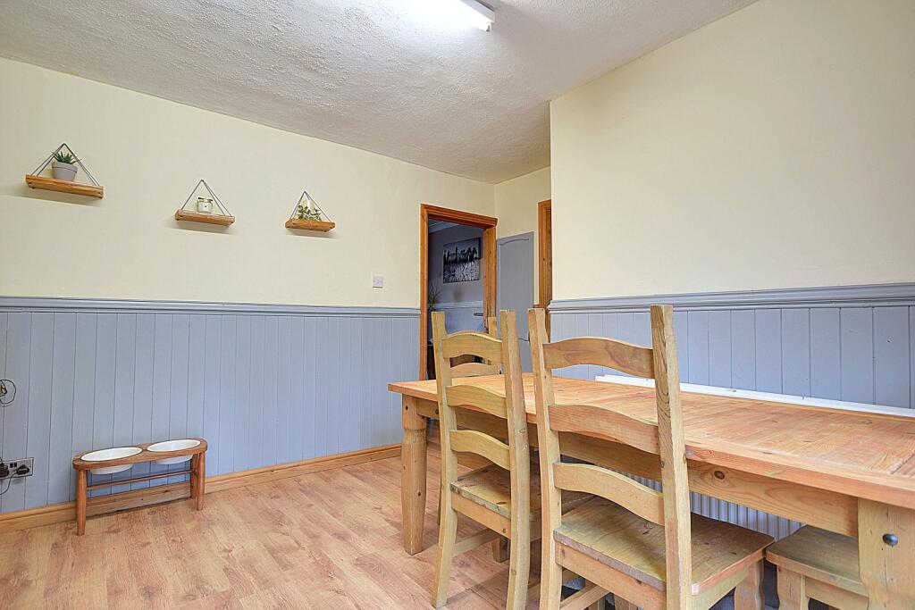 Malham Road EweMove Brighouse Olly (26)