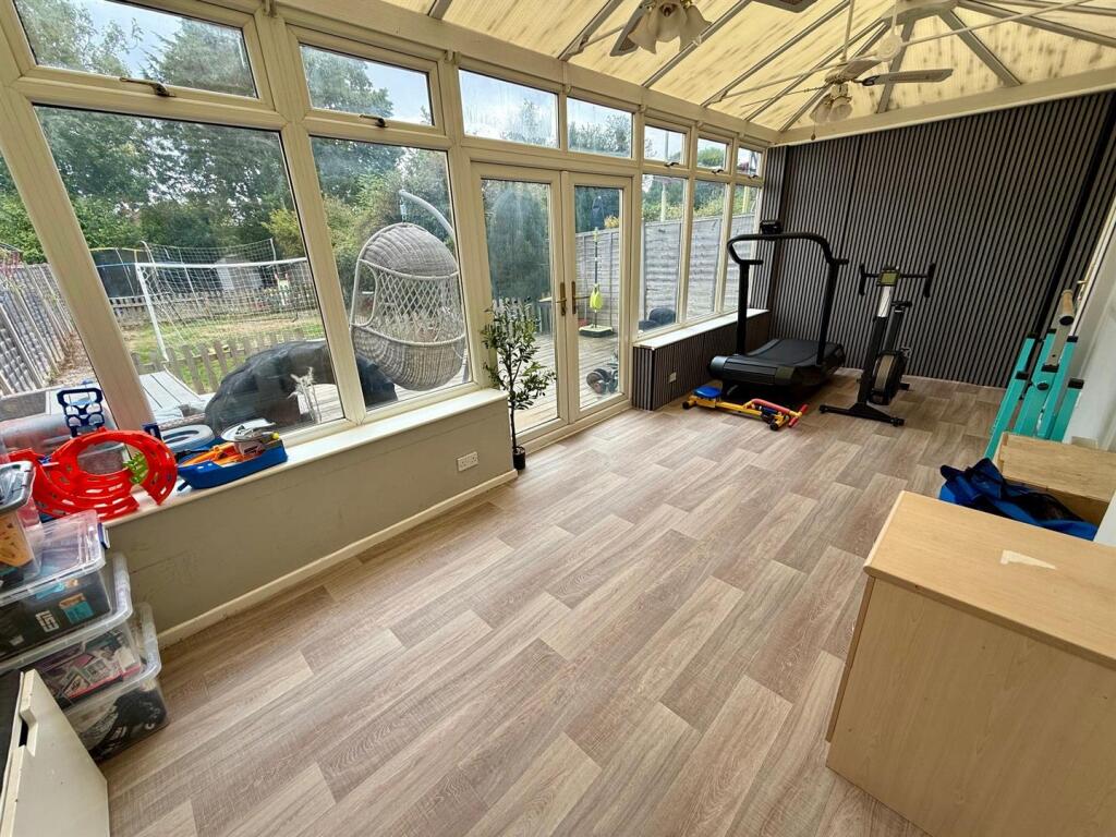 RR46 Conservatory.jpg