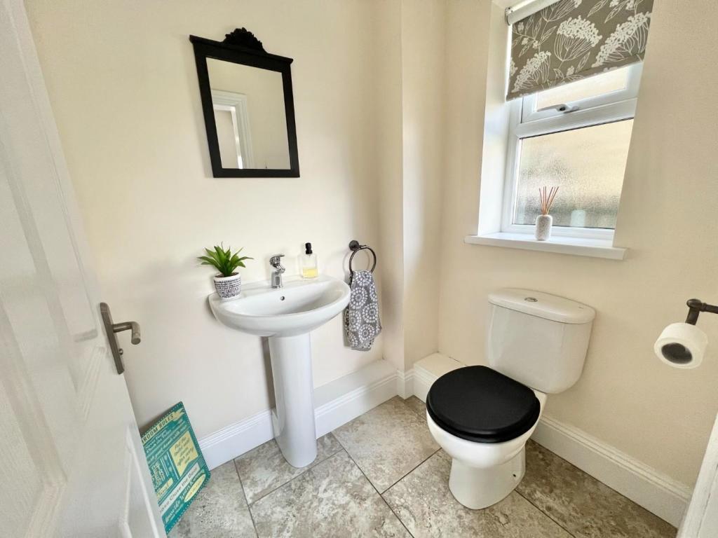 Cloakroom/WC