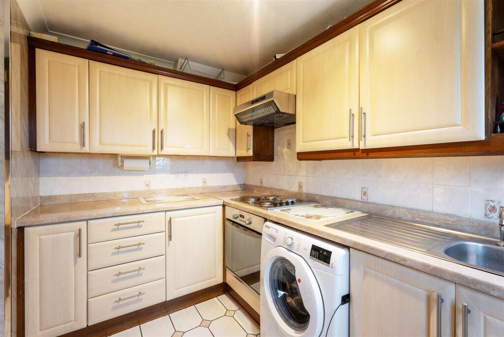 284Woodhall-04 - Copy.jpg