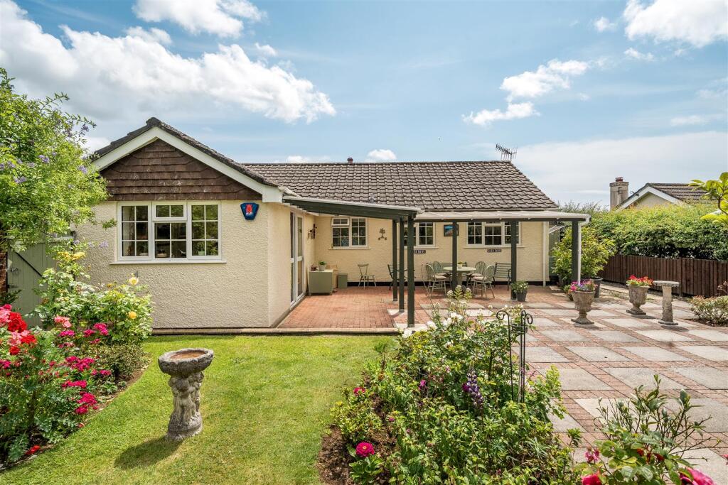 Trehill Rear bl..jpg