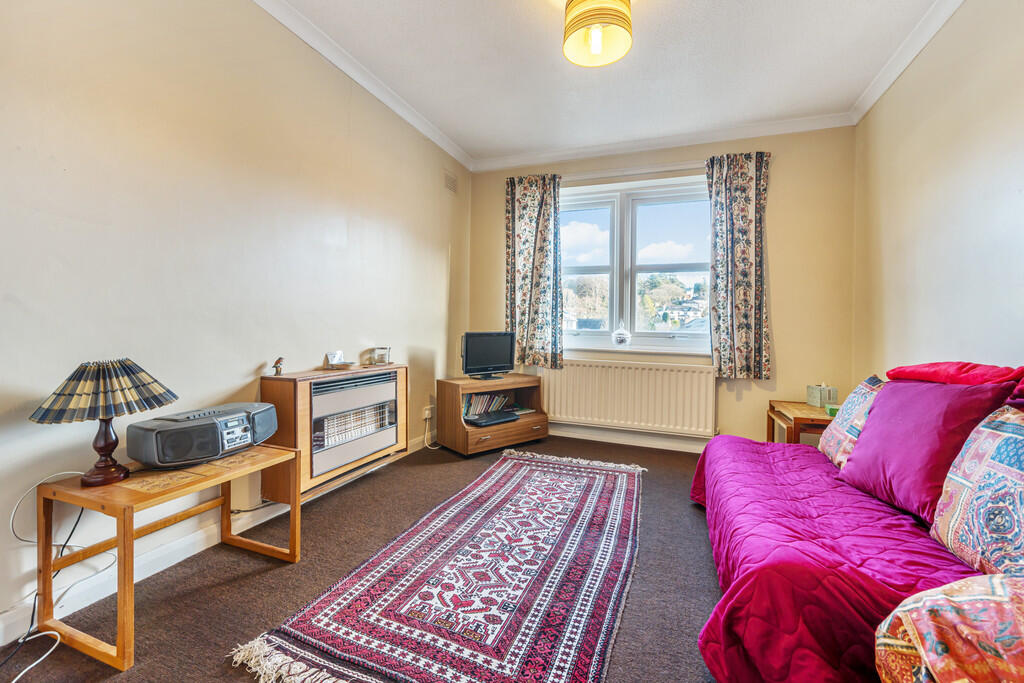 Living / Dining R...