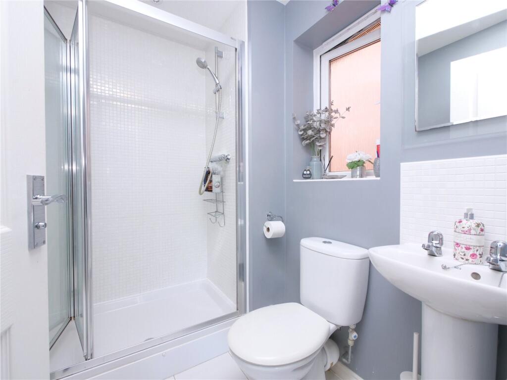 Main Ensuite