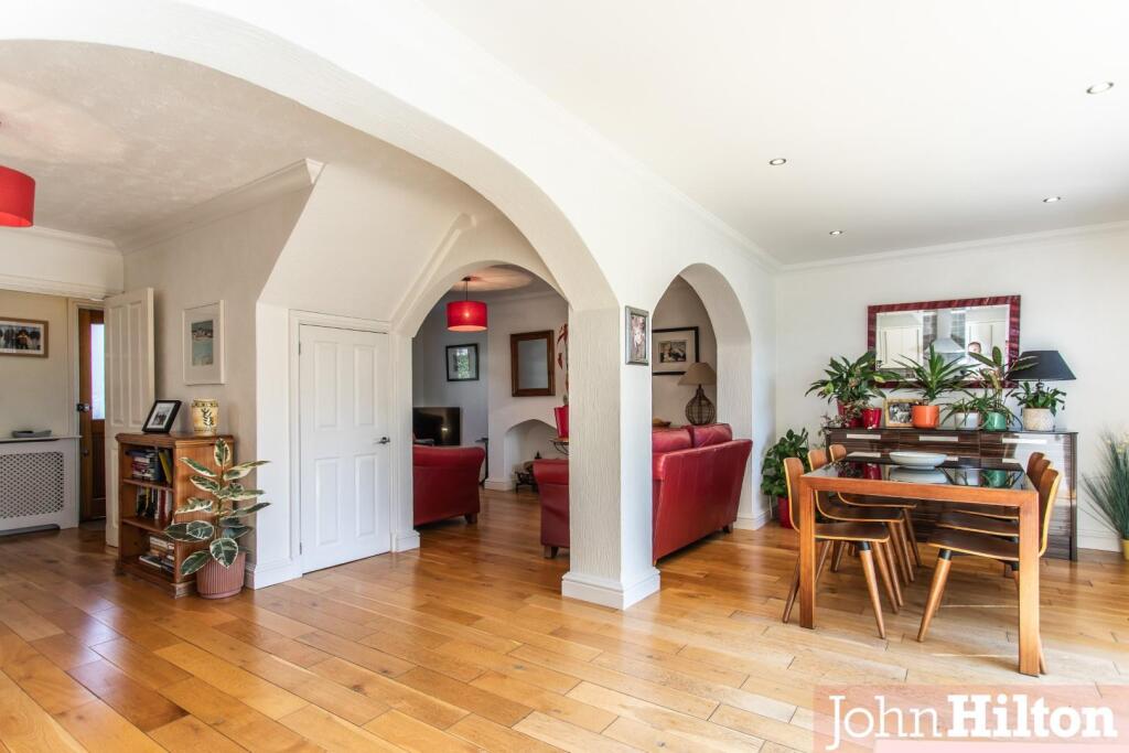 Court Farm Road-22.jpg