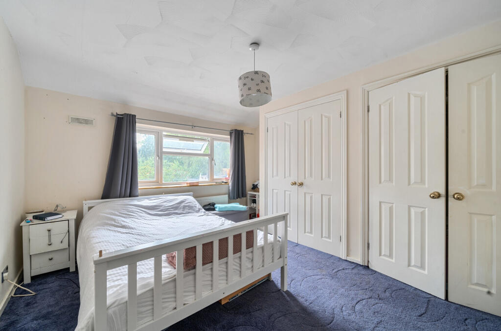 1326932-6-6880af5...