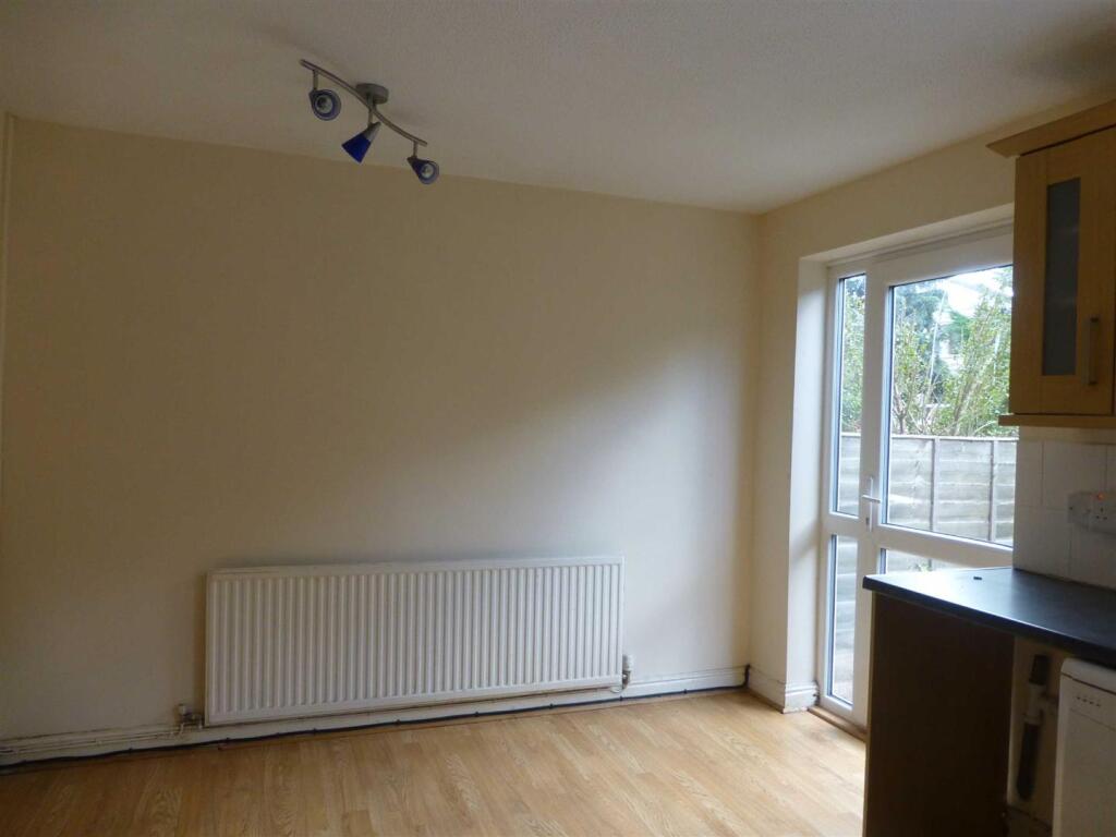 Kitchen / Breakfast Room