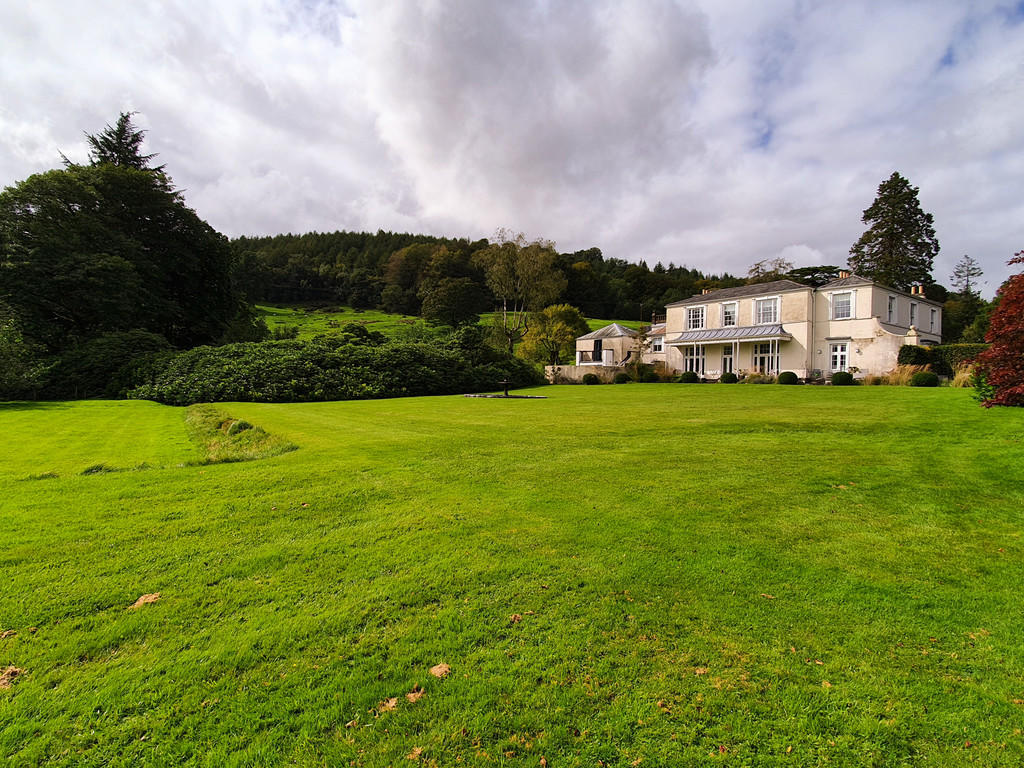 Communal Grounds