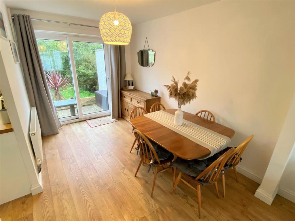 56 Calshot Close Diner