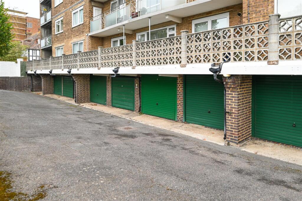 7 stoke house tn39 (5).jpg