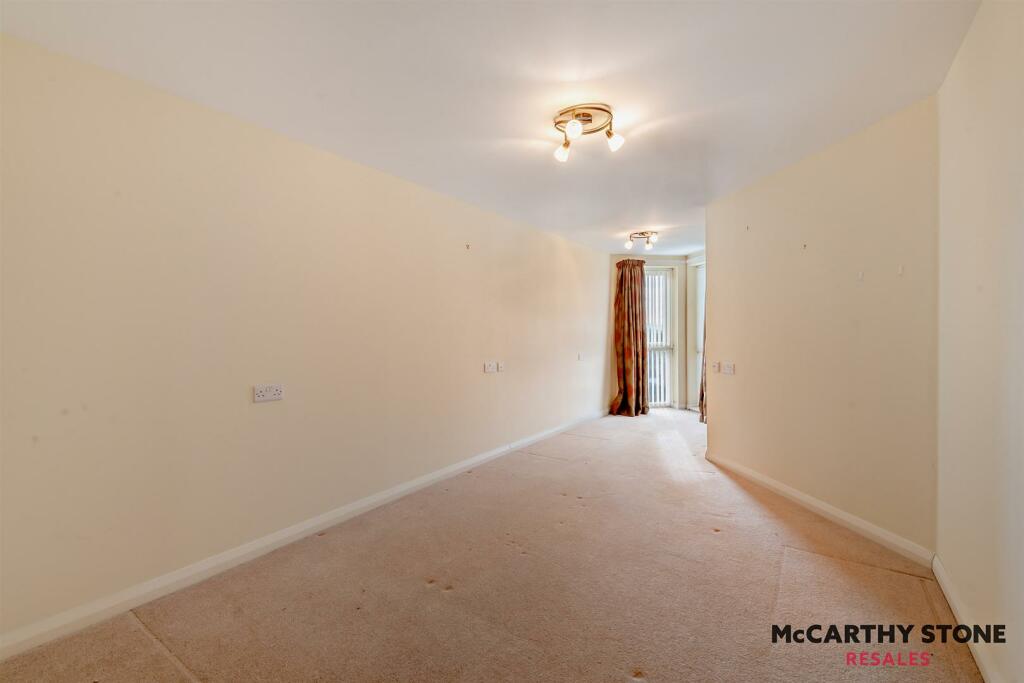 8588489-interior19-800.jpg