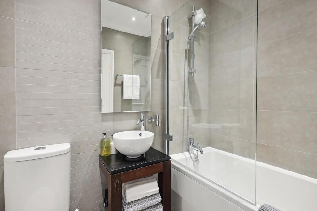 08-4d0c594a-bfbe-4acf-bf8b-14583cee1526IMGL3964-me