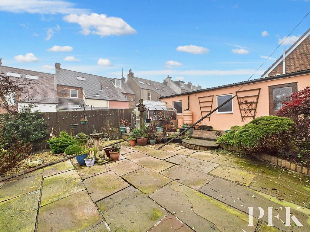 Rear Garden &amp; Garage