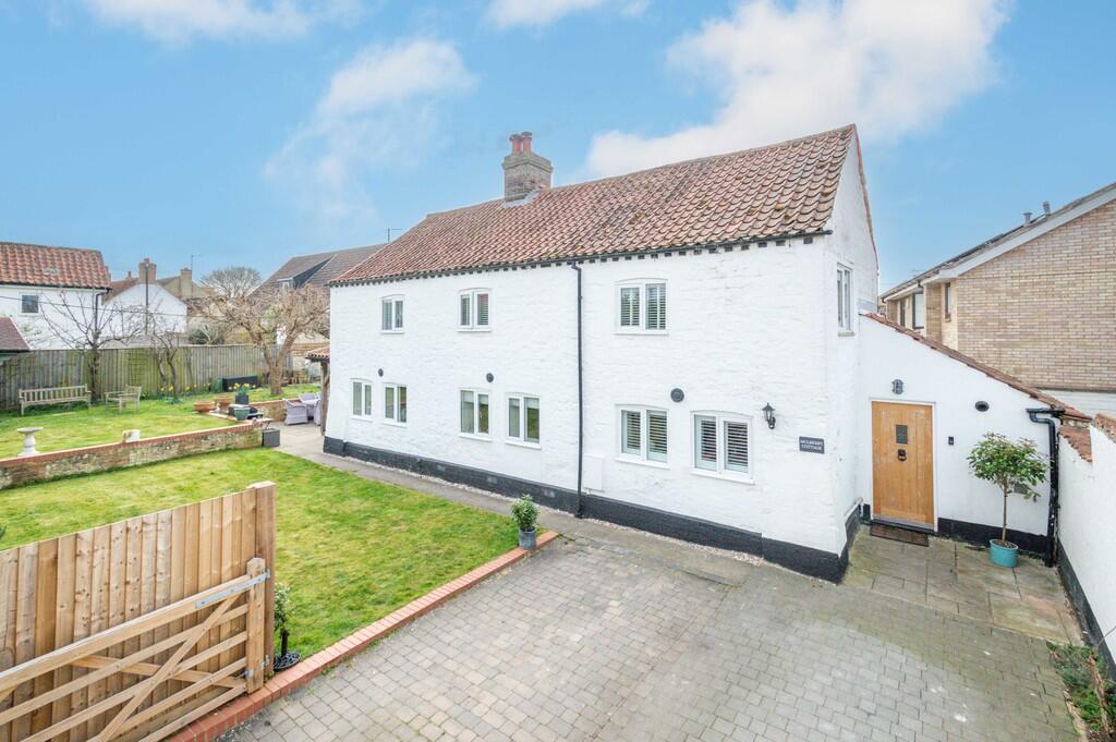 Mulberry Cottage-...