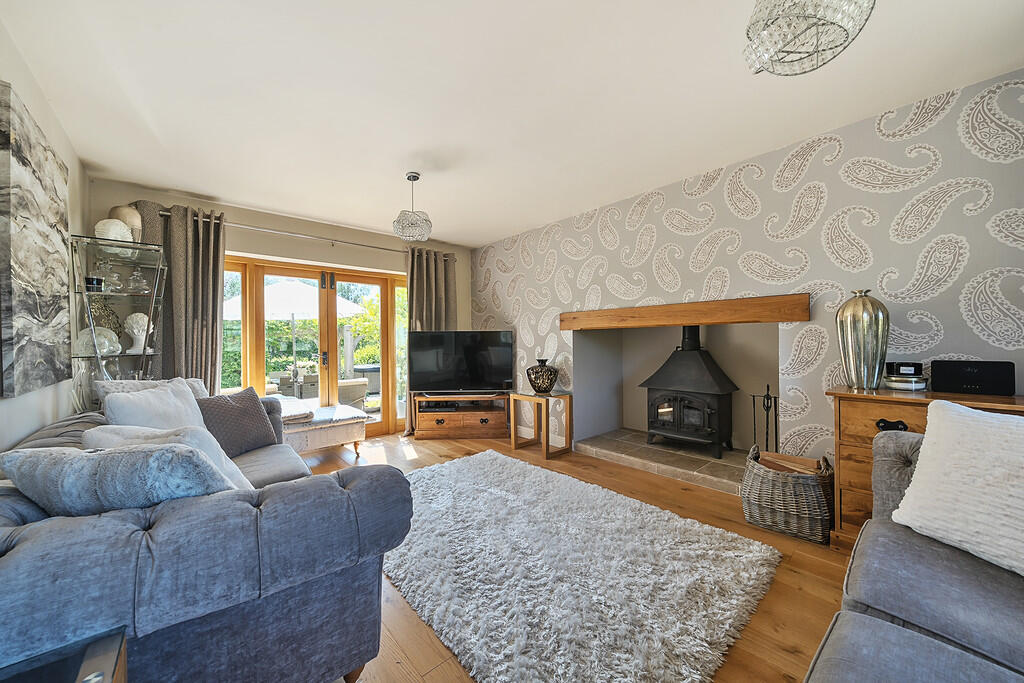 1303673-13-6852da...