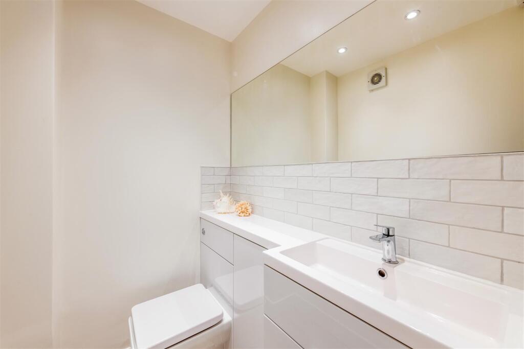 Flat 15, West View-17.jpg