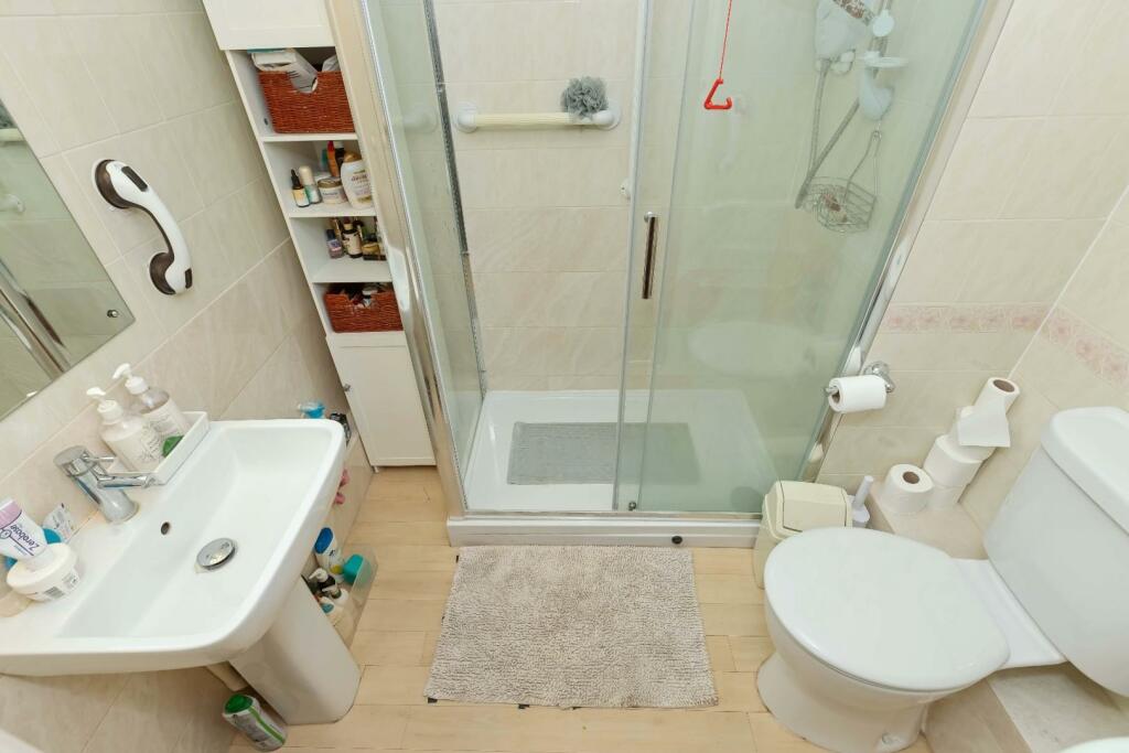 39 Amber Court_8.jpg