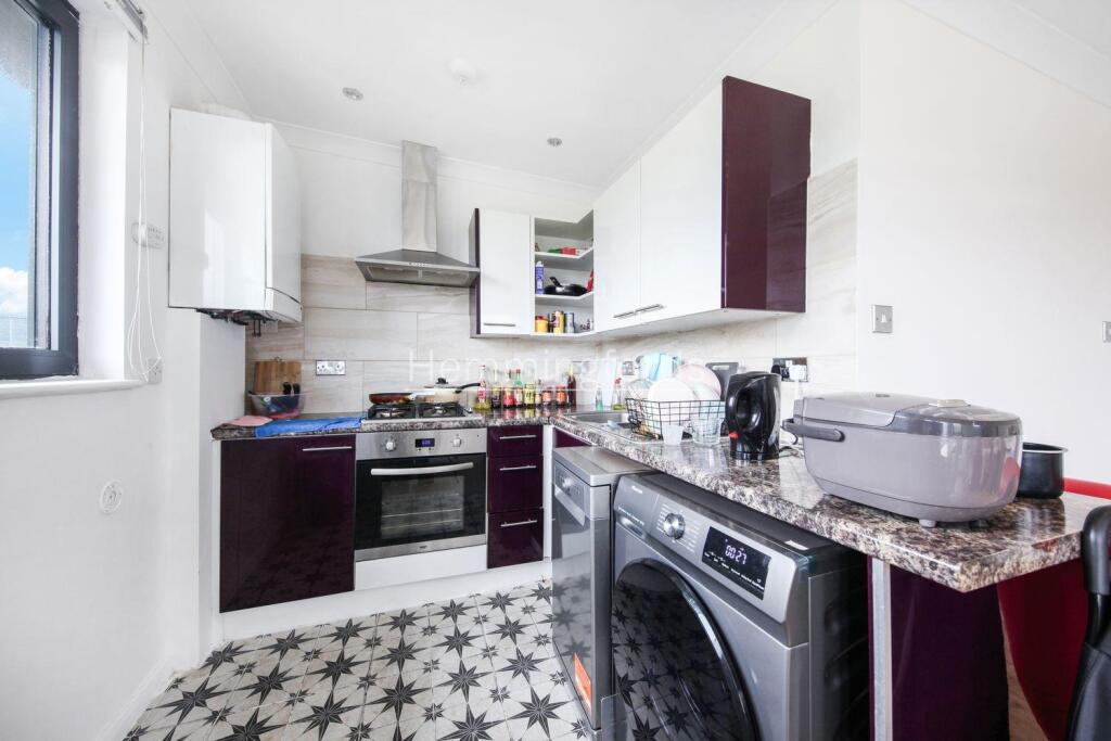 Flat 15, Lambros House - 1jeZWynYJynutrqPzBtL.jpg