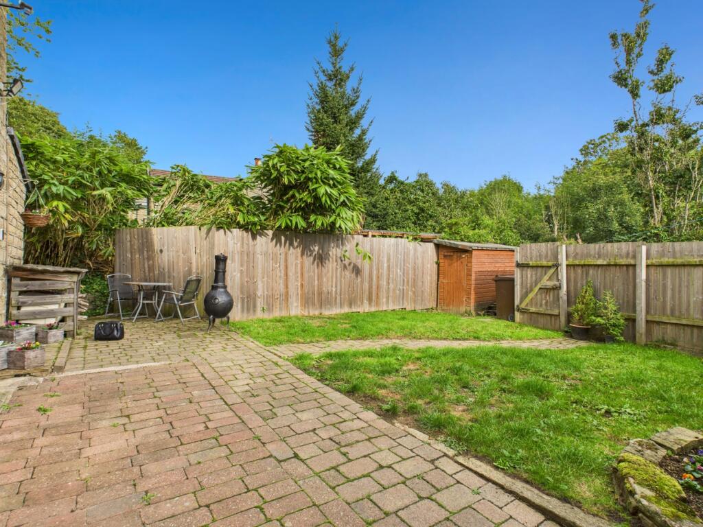 CAM03729G0-PR0137-STILL001