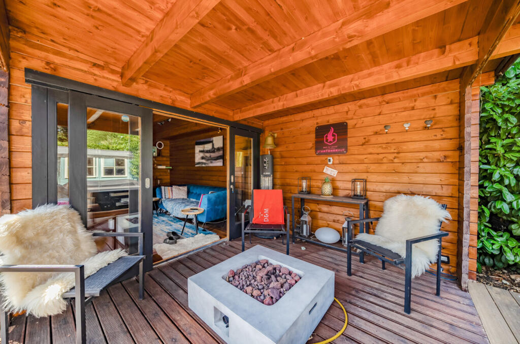 1341163-43-689f35...