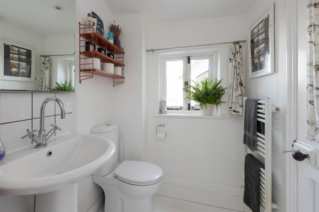 Island Wall, Whitstable